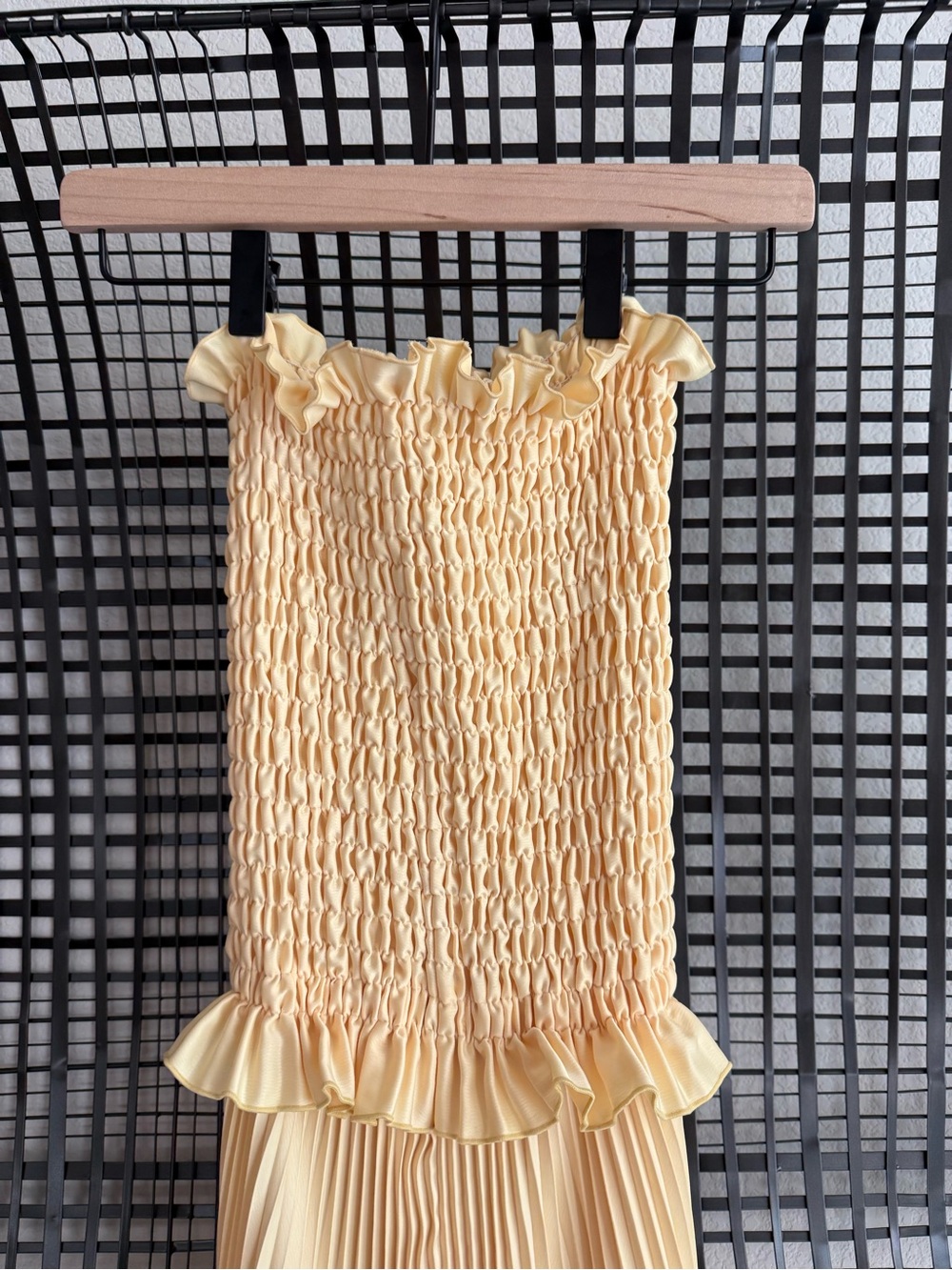 L’Idee Maya Texture Gown - Picture 7 of 8